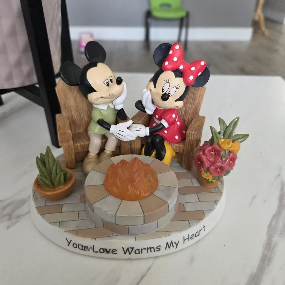 Disney Mickey and Minnie Mouse Figurine - Red and Black